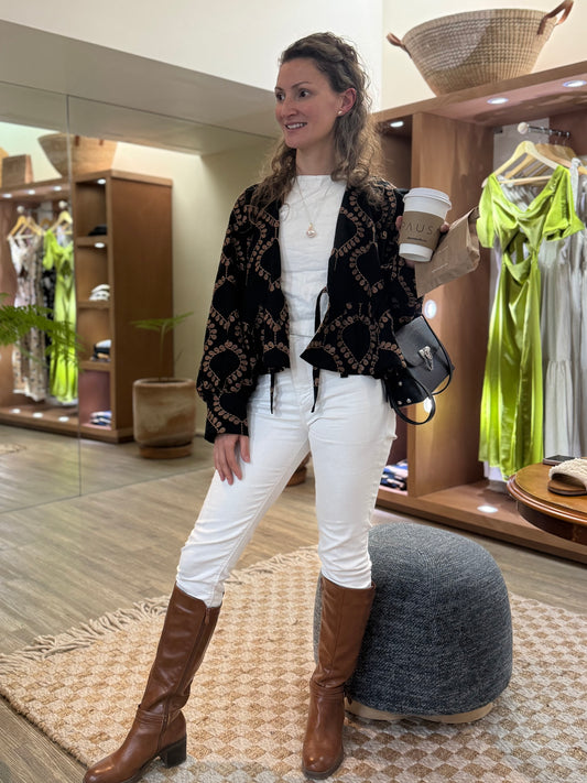 Saco Antonela negro bordado