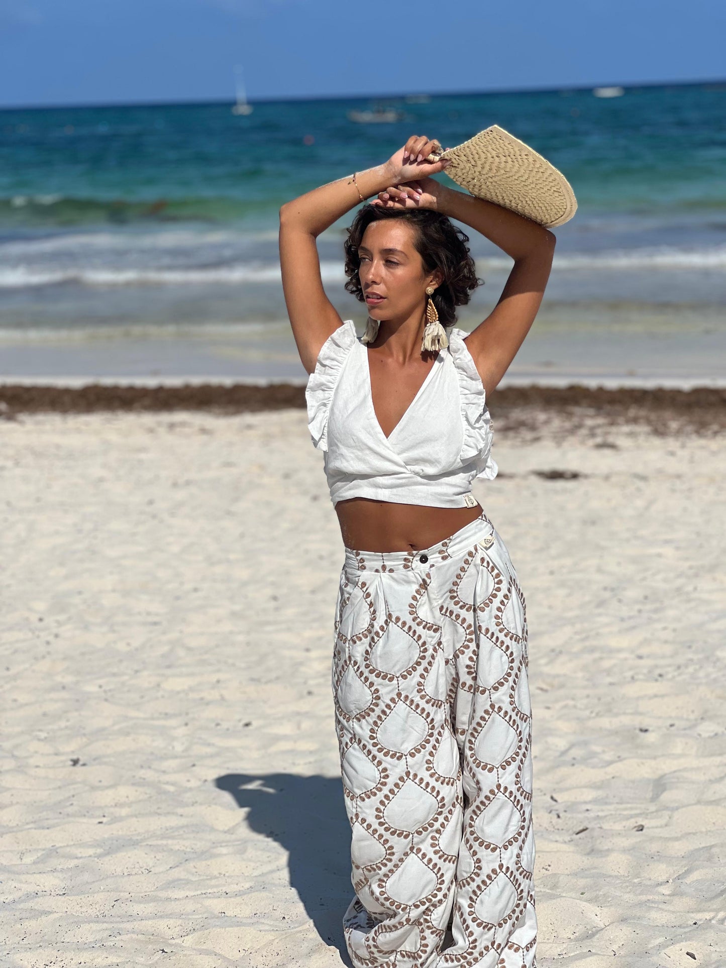 Pantalón Tulum blanco bordado