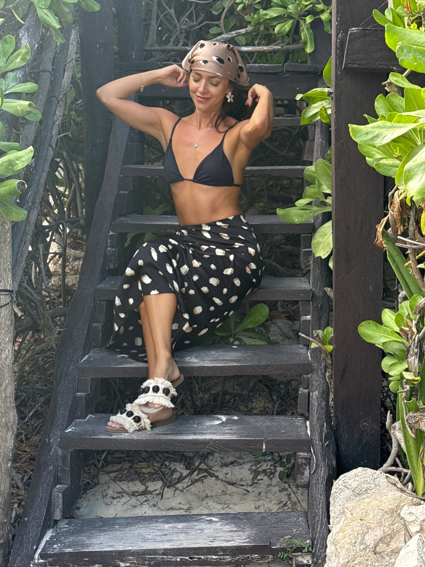 Falda Emilia satén print negro