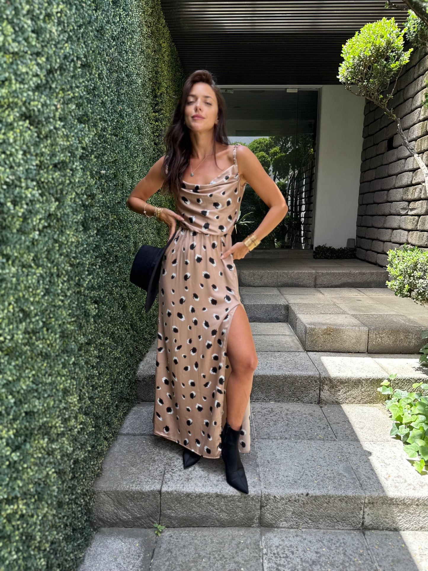 Vestido Cancún satén champagne